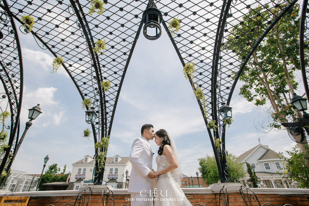 Beautiful Couple Pre-Wedding Kim and Chris from Vietnam at Chocolate Ville, Bangkok