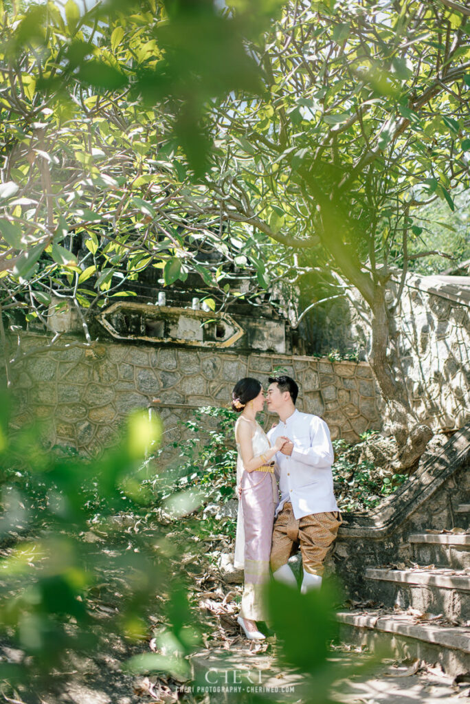 Hua Hin Beach Pre Wedding Photoshoot Isssay and Picasso from China