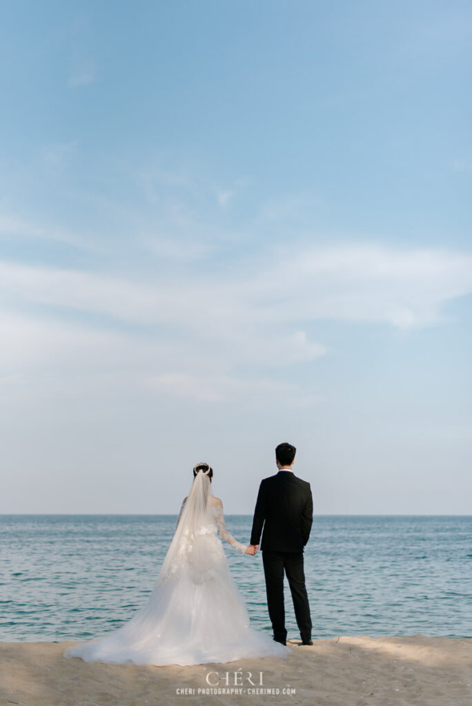 Hua Hin Beach Pre Wedding Photoshoot Isssay and Picasso from China