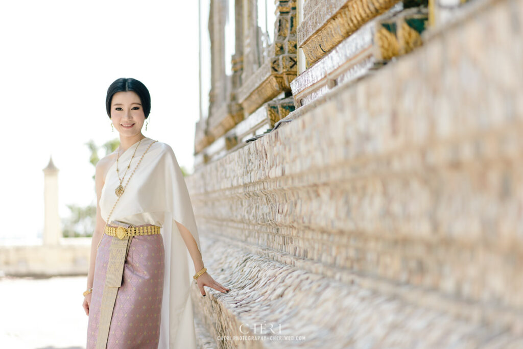 Hua Hin Beach Pre Wedding Photoshoot Isssay and Picasso from China