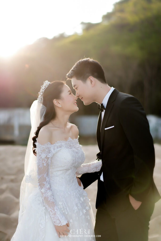 Hua Hin Beach Pre Wedding Photoshoot Isssay and Picasso from China