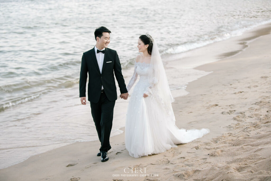 Hua Hin Beach Pre Wedding Photoshoot Isssay and Picasso from China