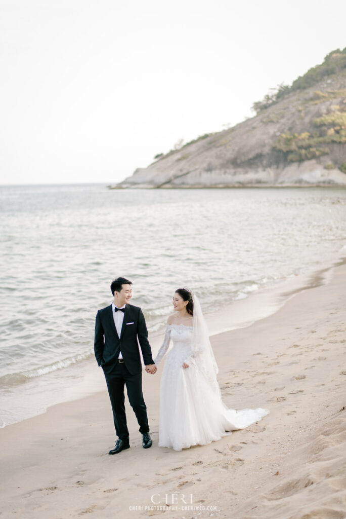 Hua Hin Beach Pre Wedding Photoshoot Isssay and Picasso from China