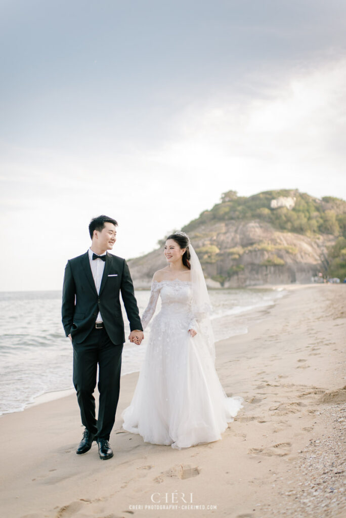 Hua Hin Beach Pre Wedding Photoshoot Isssay and Picasso from China