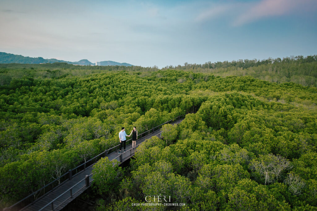 Hua Hin Beach Pre Wedding Photoshoot Isssay and Picasso from China