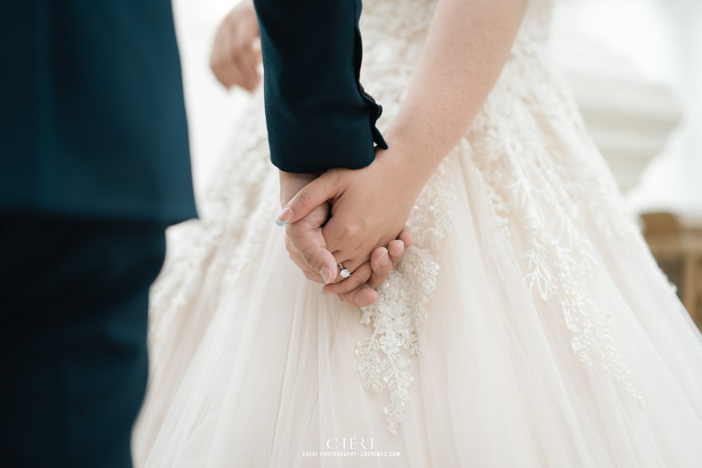 Benedict Studio Pre-Wedding Singaporean Couple's Photoshoot in Bangkok