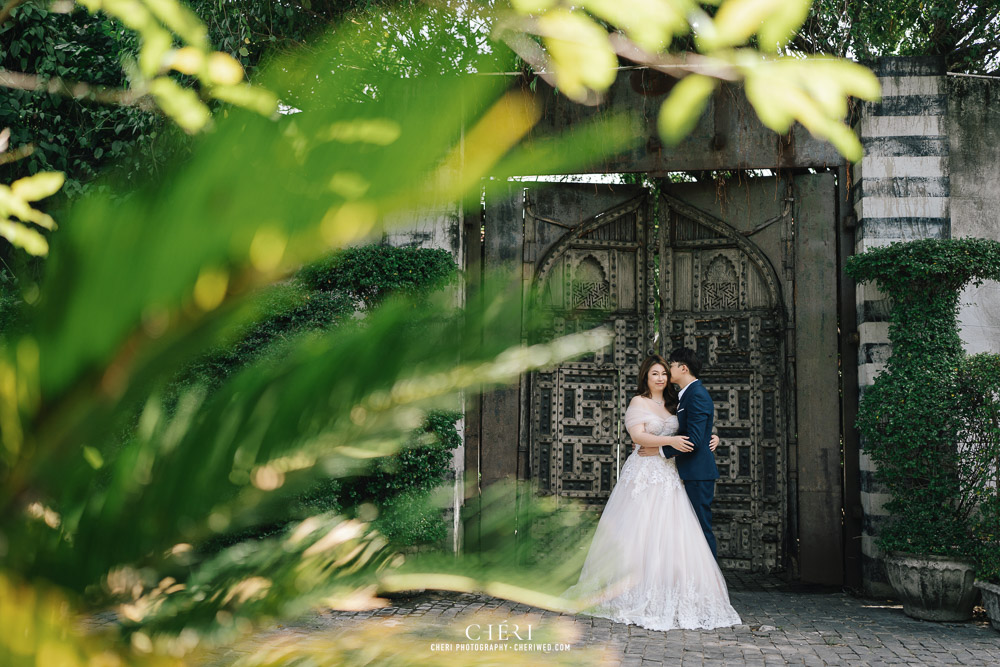 Benedict Studio Pre-Wedding Singaporean Couple's Photoshoot in Bangkok