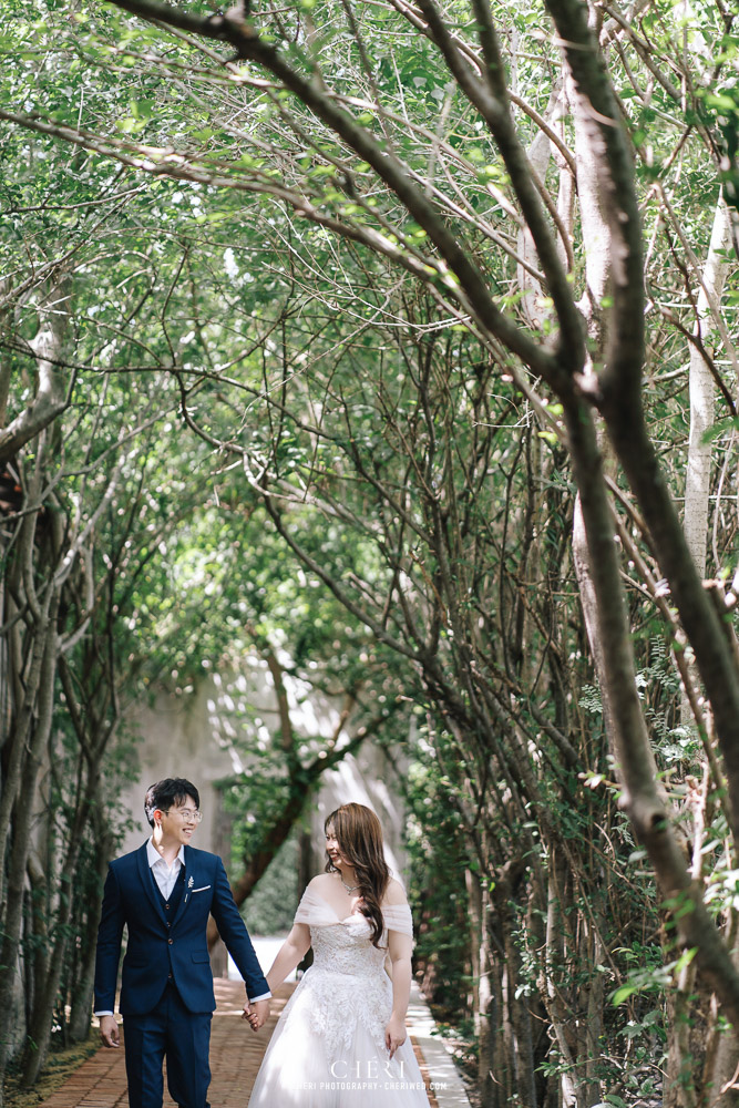 Benedict Studio Pre-Wedding Singaporean Couple's Photoshoot in Bangkok