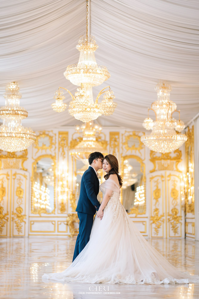 Benedict Studio Pre-Wedding Singaporean Couple's Photoshoot in Bangkok