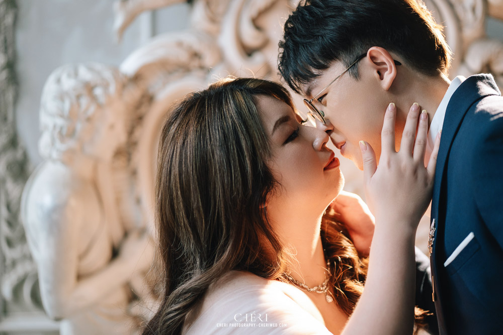 Benedict Studio Pre-Wedding Singaporean Couple's Photoshoot in Bangkok