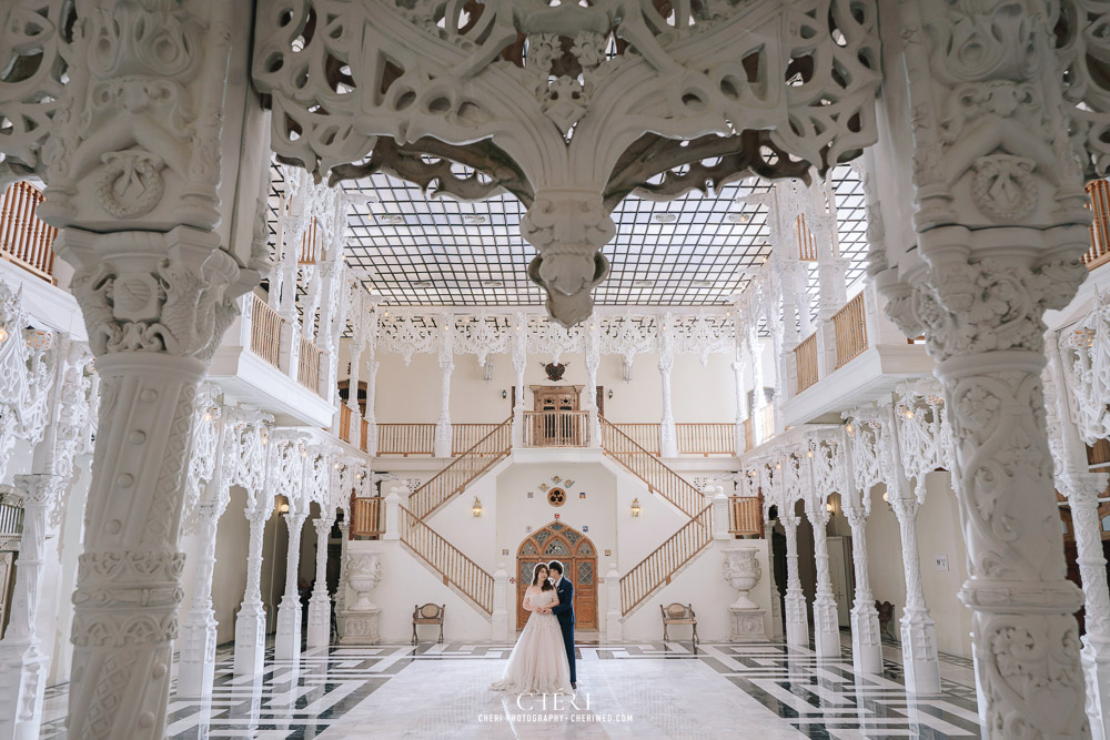 Benedict Studio Pre-Wedding Singaporean Couple's Photoshoot in Bangkok